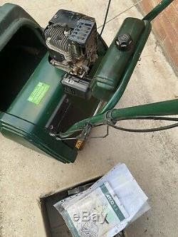 Atco Balmoral 17s Self Drive Lawnmower Lawn Mower Self-propelled with scarifier