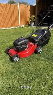 Champion 140cc Self Propelled Petrol Lawnmower
