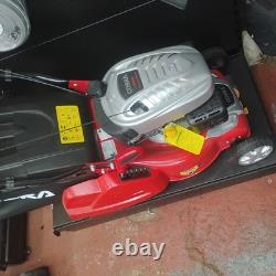 Cobra RM40SPC Petrol Engined Lawnmower rear roller, lawnstripes Cobra RM40SPC Petrol Engined Lawnmower rear roller, lawnstripes
