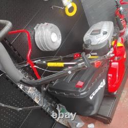Cobra RM40SPC Petrol Engined Lawnmower rear roller, lawnstripes