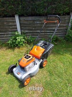 FLYMO self propelled Petrol Lawnmover whit briggs and stratton ENGINE