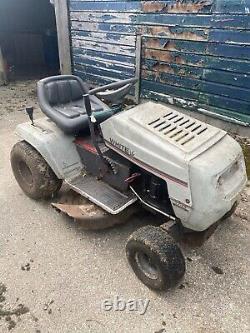 Garden ride on lawn mowers