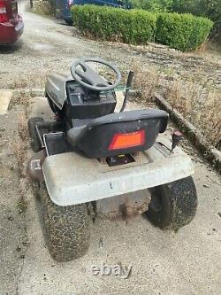 Garden ride on lawn mowers