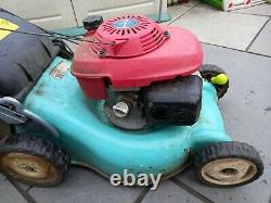 HONDA Izy Isy Self Propelled Petrol Lawn Mower 16 inch cut Engine Grass bag