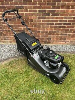 Hayter Harrier Pro 41 Self Propelled Roller Mower, Honda Engine