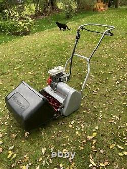 Honda HC 16 Self Propelled Cylinder mower