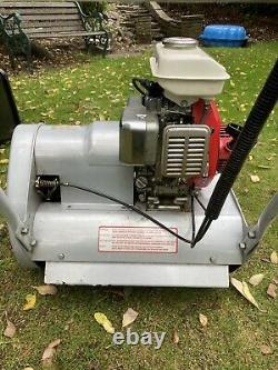 Honda HC 16 Self Propelled Cylinder mower