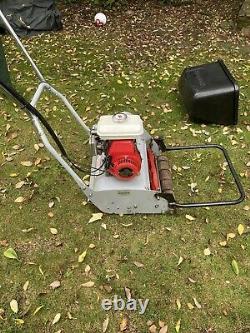 Honda HC 16 Self Propelled Cylinder mower