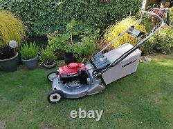 Honda HR216 QM 21 Self Drive Electric Start RotoStop Rear Roller Lawnmower