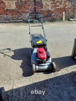 Honda HRD 536 QXE Rear Roller Self-Propelled Petrol Lawn Mower