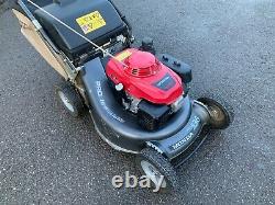 Honda HRH 536 PRO 4 Wheel Hydrostatic BBC Petrol Lawnmower with Grass Bag