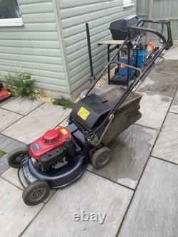Honda HRH 536 Pro 21 Self-Propelled Petrol Lawn Mower