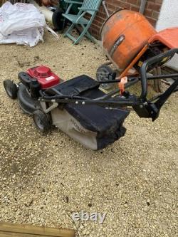 Honda HRH 536 QX Pro 21 Heavy Duty Self Propelled Rear Roller Petrol Lawn Mower