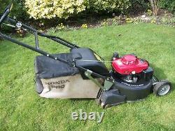 Honda HRH 536 pro roller lawn mower