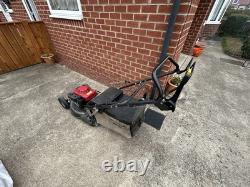 Honda HRH536QX 21 Petrol Self-Propelled Lawnmower with Grass Box
