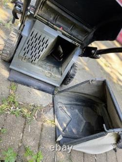 Honda HRX 426 Petrol Lawn Mower Self Propelled OHC Engine Grass Collector