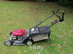 Honda HRX 476 19 Hydrostatic Lawn Mower mulch/collector
