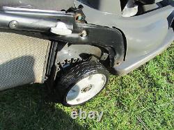 Honda HRX 537 lawnmower self propelled hydrostatic drive petrol mower 2019 model