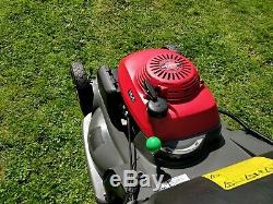 Honda HRX 537 self propelled lawn mower, electric start. In very good condition