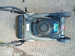 Honda HRX426 CSXE 17 Blade Self Propelled Petrol Lawn Mower