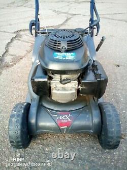 Honda HRX426 CSXE 17 Blade Self Propelled Petrol Lawn Mower