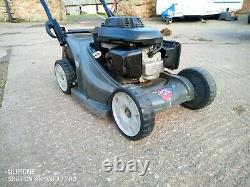 Honda HRX426 CSXE 17 Blade Self Propelled Petrol Lawn Mower