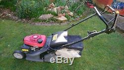 Honda HRX426 Self Propelled Rear Roller Petrol Lawnmower