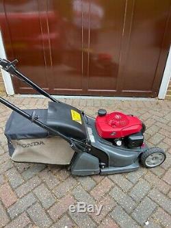 Honda HRX426 Self Propelled rear Roller Petrol Lawnmower