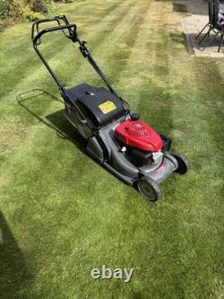 Honda HRX426C QXEA Self-Propelled Petrol Lawnmower with Steel roller manual