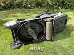 Honda HRX426C QXEA Self-Propelled Petrol Lawnmower with Steel roller manual