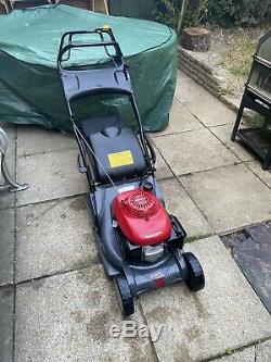 Honda HRX426CQXE Rotary Rear Roller Self Propelled Petrol 4 Stroke 17Lawnmower