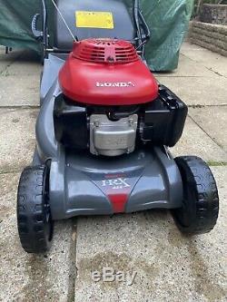 Honda HRX426CQXE Rotary Rear Roller Self Propelled Petrol 4 Stroke 17Lawnmower