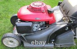 Honda HRX426CQXE self propelled petrol lawnmower with rear roller