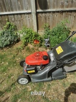 Honda HRX426QX Self-Propelled Petrol Lawnmower
