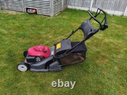 Honda HRX426QXE Self-Propelled Petrol Lawnmower