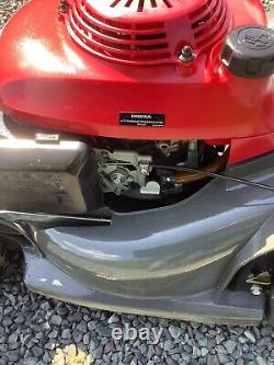 Honda HRX476 Petrol Lawn Mower Self Propelled with Rear Metal Roller