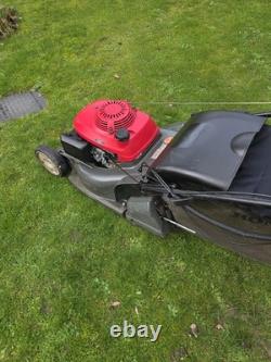 Honda HRX476 Petrol Self-Propelled Lawnmower with Rear Roller