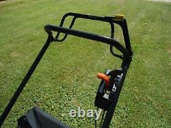 Honda Hrx 537 Hydrostatic Petrol Mower Collector And Mulching Recycler. 21