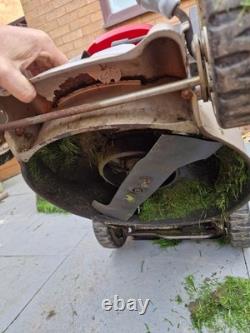 Honda IZY 46cm Self-Propelled Lawnmower Model HRG 415C3