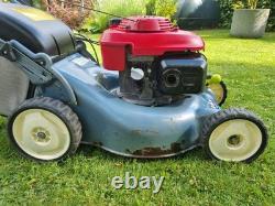 Honda Isy 16 Self-Propelled Petrol Lawn Mower