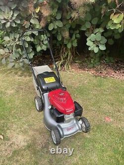 Honda Izy 16 Cut Self Propelled Petrol Lawn Mower