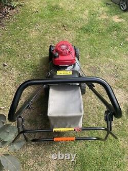 Honda Izy 16 Cut Self Propelled Petrol Lawn Mower