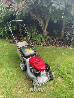 Honda Izy 16 Self Propelled Petrol Lawn Mower