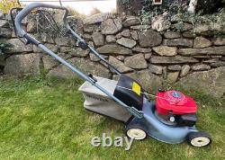 Honda Izy HRG 415 SDE Self-Propelled Petrol Lawn Mower 16 / 41cm Cut