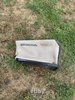 Honda Izy HRG536 C9 Lawnmower not self propelled, can deliver locally