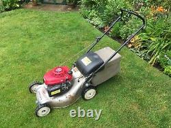 Honda Izy petrol engined lawn mower