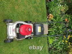 Honda Izy petrol engined lawn mower