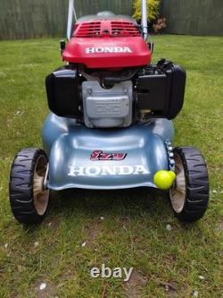 Honda Izzy Self-Propelled Petrol Rotary Lawn Mower Honda GCV 135 Engine