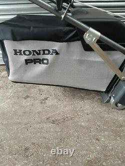 Honda Professional HRH536 QX Petrol Lawnmower SALE RRP £1749 Rear Roller