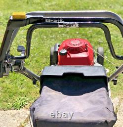 Honda Self Propelled HRB476 Mower With Rear Roller In Very Good Working Order